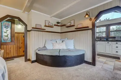 Image de 4 Bdrm, Amazing Veiws, Minutes from North Pole