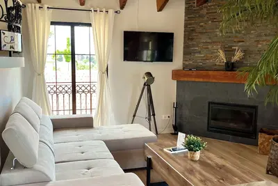 Image de Bright boutique loft 5 min from the subway