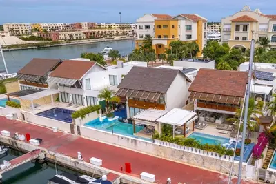 Image de 4-bedroom villa in marvelous Cap Cana Punta Cana with fitness room, Ac