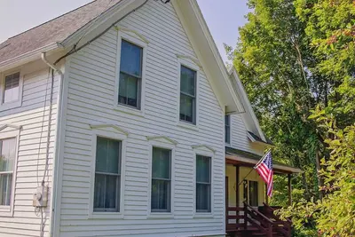 Image de Willow View - 4-bedroom renovated Farmhouse surrounded by nature