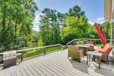 Image de 30 Acres & Pond: North Georgia Mtn Farmhouse