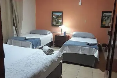 Image de Relax In Warm Rooms And Space To Rest Comfortably.