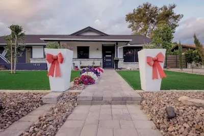 Image de Spacious 5-bedroom house in charming Mesa with Ac