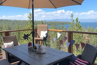 Image de Family-Friendly Lakehouse - Stunning Views - Walking Distance to Meeks Bay Beach