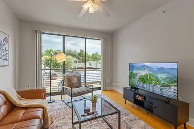 Image de 2br Prime Location | 8 mins to Aac