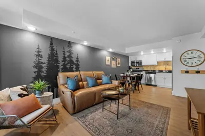 Image de Roark Creek Getaway: King Suite w/ Pool • Branson Landing & Resort Amenities