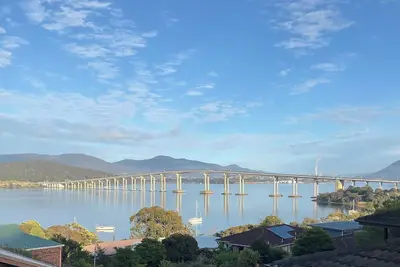 Image de Hobart views, privacy, 6 minute drive to Cbd