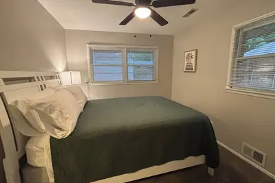 Image de Stay At The Mac House A Short Walk To Ksu Sports Complex And Near Campus