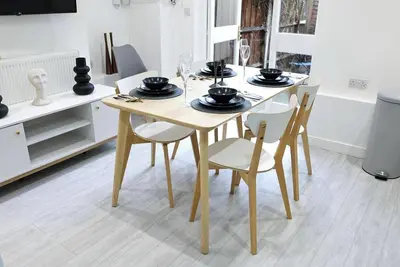 Image de 4 Guests - Pet Friendly Retreat in Thornton Heath