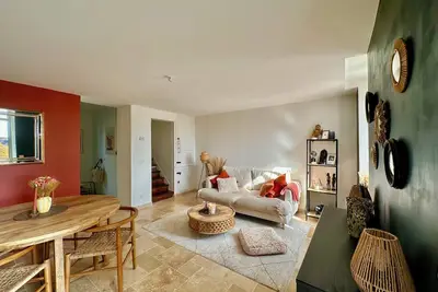Image de Maison de charme jardin&Bbq idéal famille et télétravail-10min de Fontainebleau