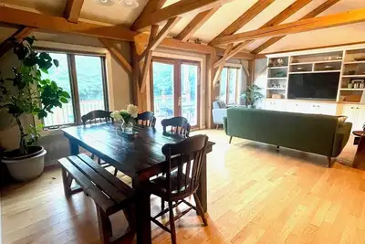 Image de Cozy 3-bedroom post and beam house in charming Fairfax