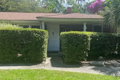 Image de Beachy 3br - close to Dt and Folly