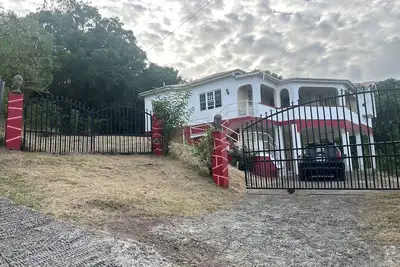 Image de Welcome to a Caribbean Retreat Our Spacious 4Bedroom Home Near Jolly Beaches