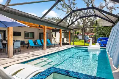 Image de The Fairway Estate | Sleeps 20 | 8br w/Pool & Spa