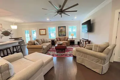 Image de The Crab House: Built 2022. Huge property. Arcade.