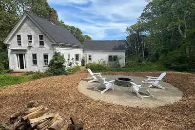 Image de Beautiful 2bd/2ba Private Historic Home in Pastoral Setting