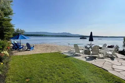 Image de Lake Winnipesaukee - Meredith Lakefront Cottage