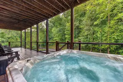 Image de Dreamy 3bd Lodge w/ Hot Tub + Fire Pit + Near Town