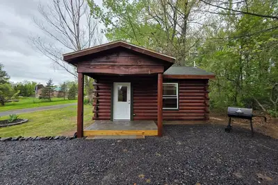 Image de Charming Rustic Cabin #5 near canal