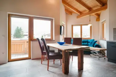 Image de Appartement 'Resi' avec balcon et Wi-Fi