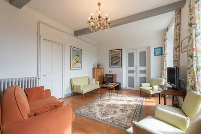 Image de Chambre d’hôtes « Chambre Mathilde et sa suite » avec vue sur la montagne, terrasse partagée et Wi-Fi