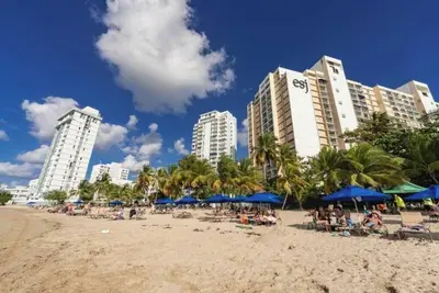 Image de Clean Beach Studio with Balcony in Isla Verde