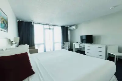 Image de Studio w/ 2Full Beds • Mountain + Ocean Views