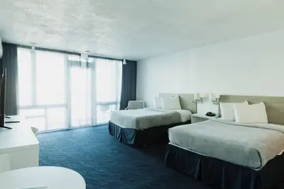 Image de Comfy+Modest Isla Verde Studio • Prime Beach Area