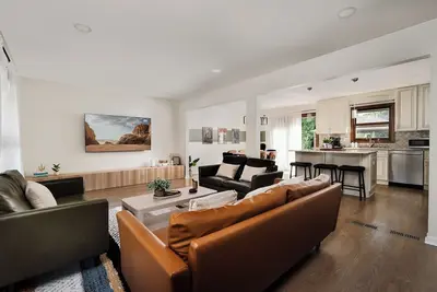 Image de Family Friendly 4br with Backyard+Games, Ord, Chicago, Workspace