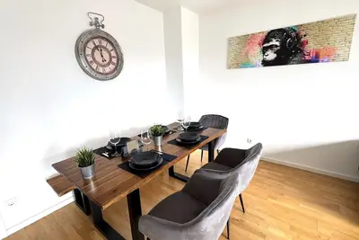 Image de Upscale living with balcony, parking space and less than 10 minutes to the city center