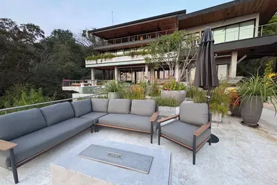 Image de Casa Enlightened/Ocean View/Walk to Beach