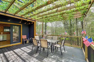 Image de Hike & Fish: Peaceful Family Cabin in Tobyhanna!