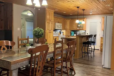 Image de Lovely 2 bedroom 2 bath home at the base of Mt Magazine near Subiaco Academy