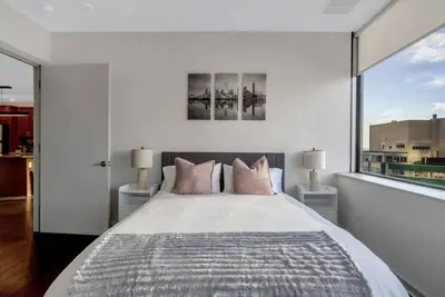 Image de High-Rise 30th Flr Modern Apt, Dt Dallas