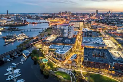 Image de Charming 3 Bdr Retreat in the Heart of Somerville