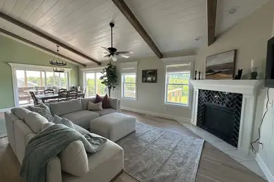 Image de Spacious 5-bedroom house in phenomenal Galena with hot tub, game room