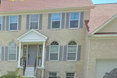 Image de The Mirror. \nSpacious & Luxury 4-bedroom house in charming Upper Marlboro/Dmv