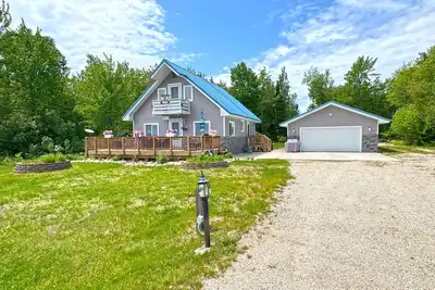 Image de Bay View Chalet On Whitefish Bay, (3 bed / 2 bath)