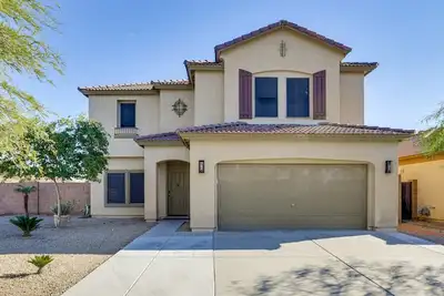 Image de Spacious 5-bedroom house 3 min from Cardinals Stadium and West Gate shopping