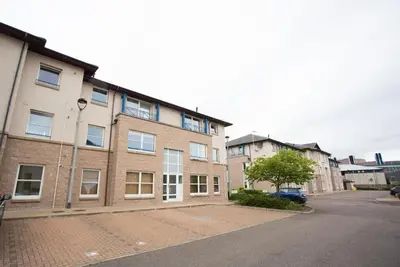 Stylish 2-Bed Apt | River Walk, Wi-Fi & Parking