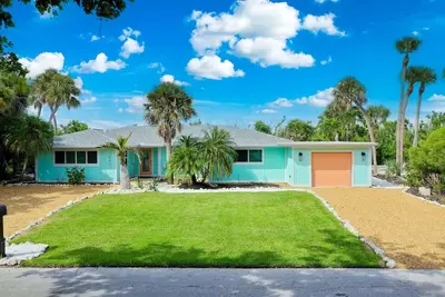 Image de Sugarfish: 3 Br/3ba Perfect Near Beach Getaway!