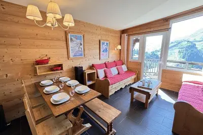 Image de À 100m des pistes de ski, 6ème étage, vue dégagée/montagne, télévision, casier à ski, 41m², Avoriaz
