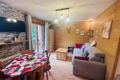 Image de À 350m des pistes de ski, 2ème étage, balcon, télévision, casier à ski, 25m², Valloire