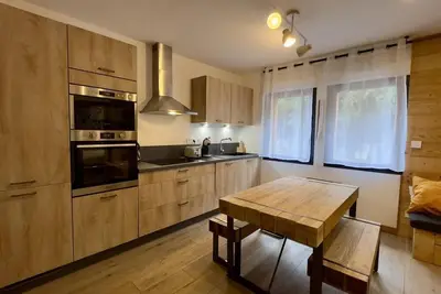 Image de 1er étage, télévision, casier à ski, 34m², Les 2 Alpes