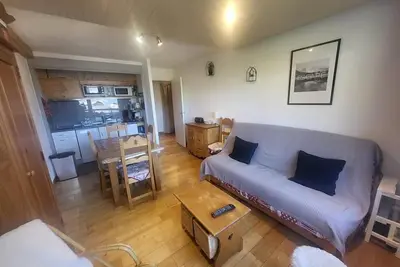 Image de À 50m des pistes de ski, 5ème étage, parking, télévision, casier à ski, 42m², Montgenèvre