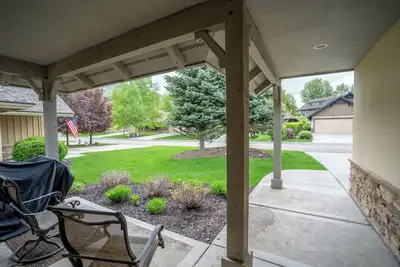 Spacious Eden Getaway with Hot Tub