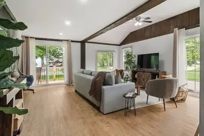 Image de Modern Cottage Getaway with Pool