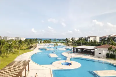 Image de Family-Friendly 2br Condo Beach Access + Pool / Corasol