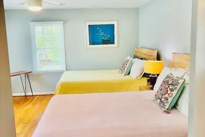 Image de Midtown House, Walk to Piedmont Park, private Fire Pit, Sleeps 14, free parking