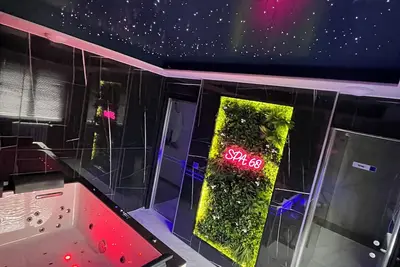 Image de Jacuzzi & Hammam au Cœur de Mulhouse